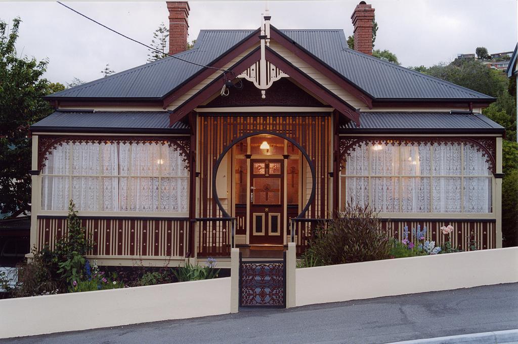 The Duck House Bed & Breakfast Burnie Room photo